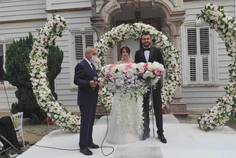 Bahçede Nikah Organizasyonu